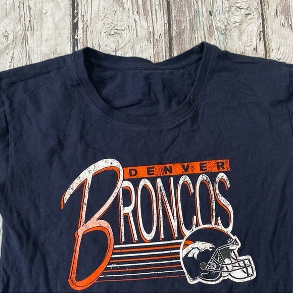 Women's Denver Broncos NFL Football Sports Tee Top Shirt - Picture 2 of 4